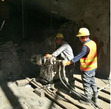 定兴水下抗分散灌浆料特点 水下不分散注浆料介绍